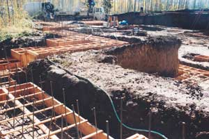 Precision step footings